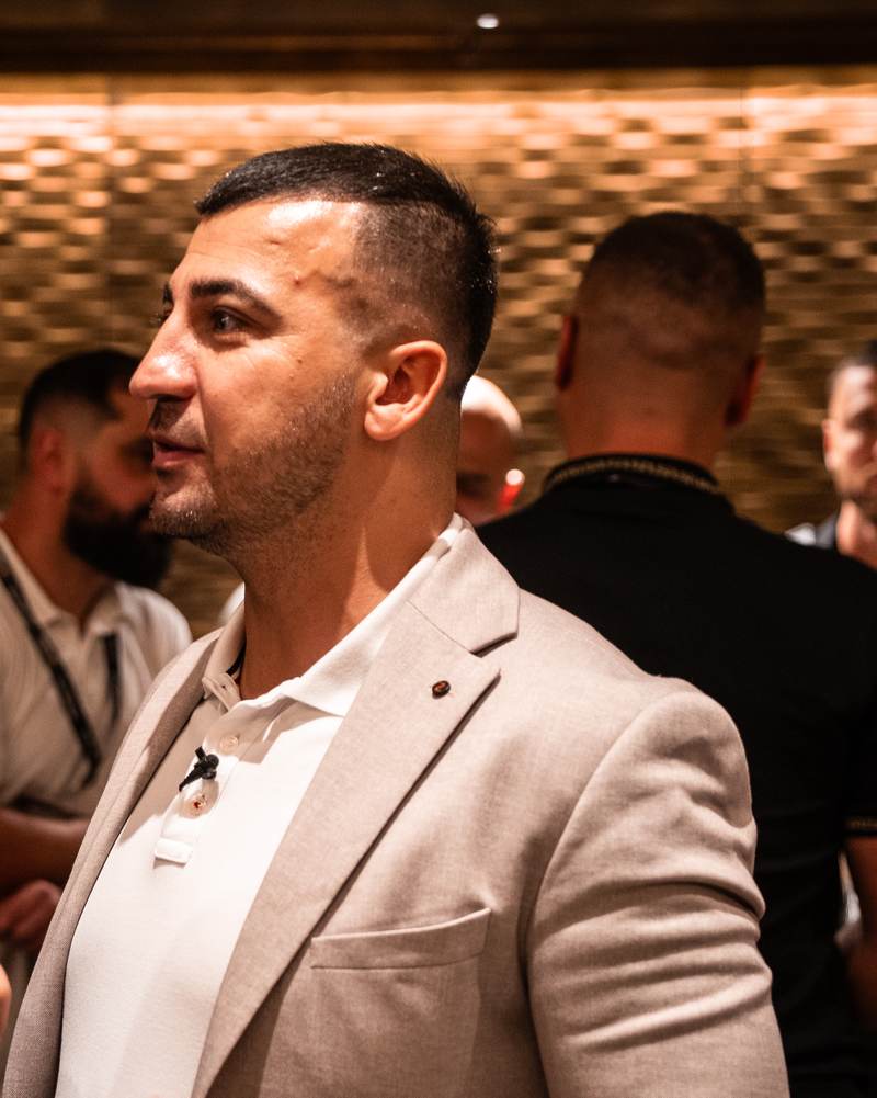 Hüseyin Zan beim Live-Event